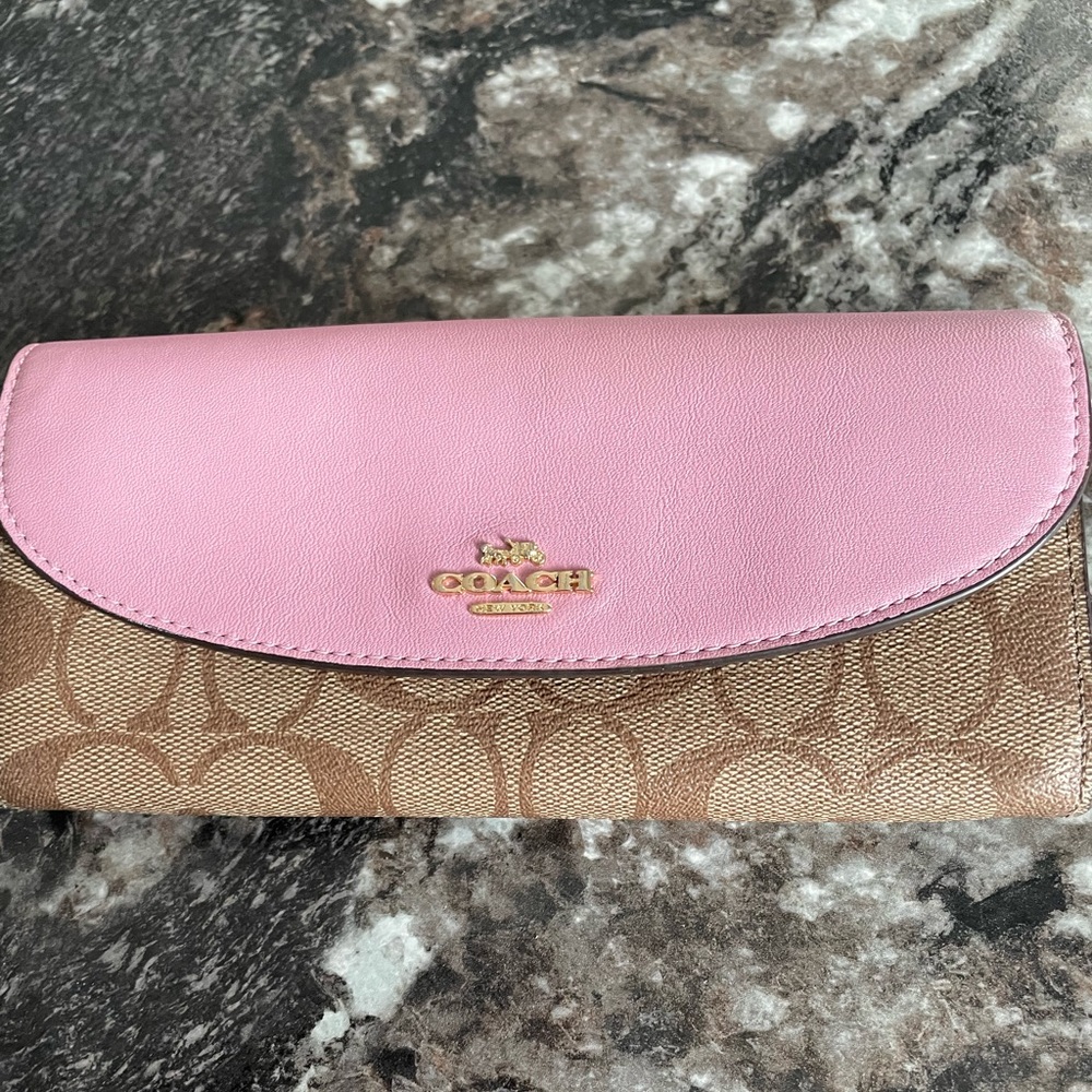 Pre owned coach wallet